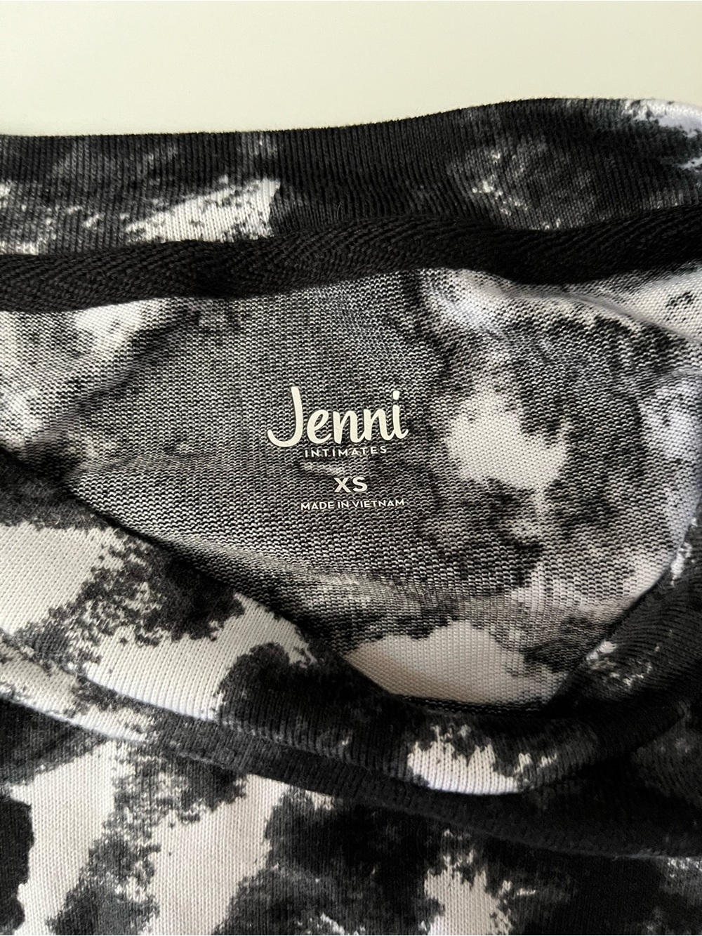 Jenni | Black & White Tie-Dye Lounge Jogger Set - Picture 3 of 4